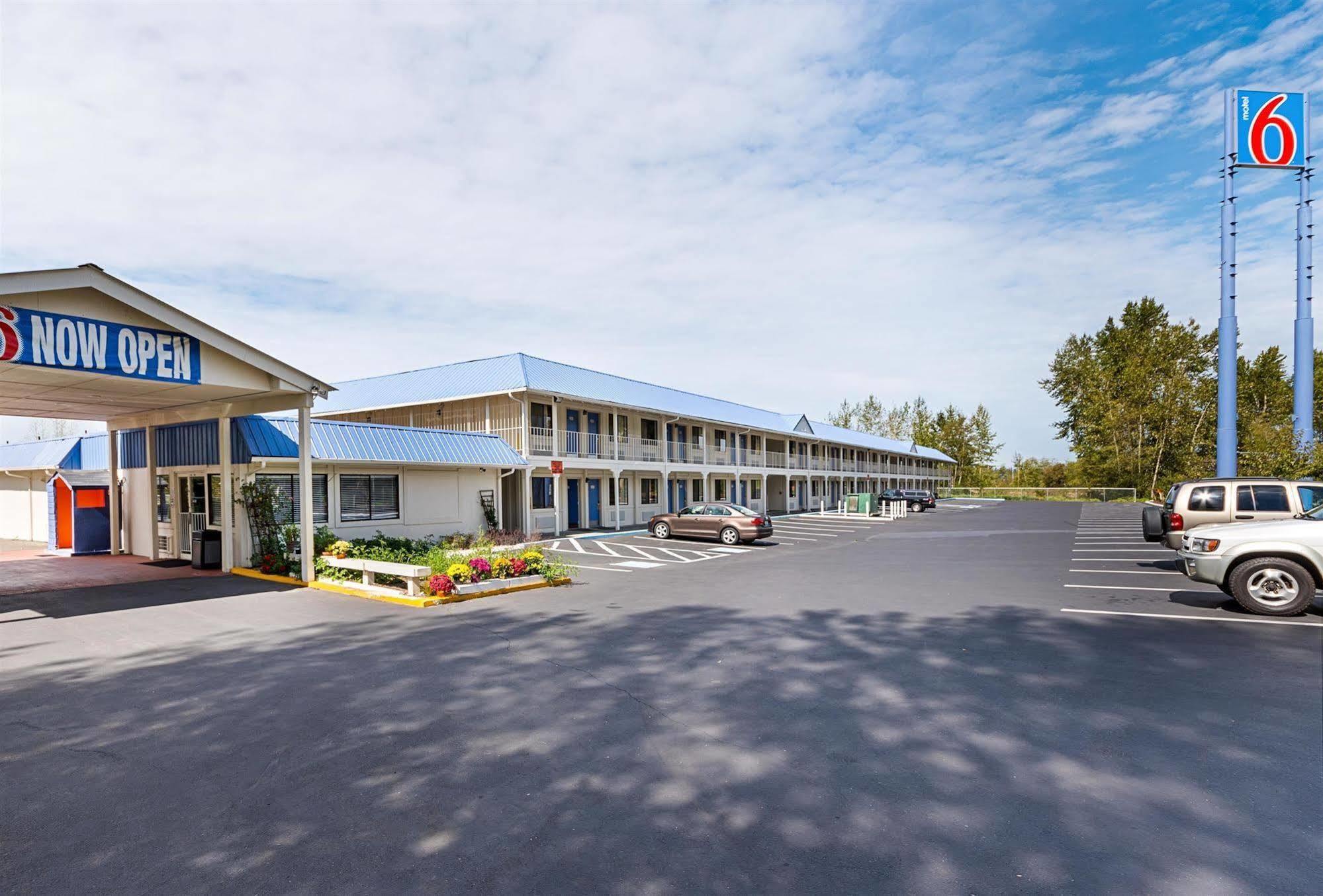 Motel 6 Фърндейл Екстериор снимка