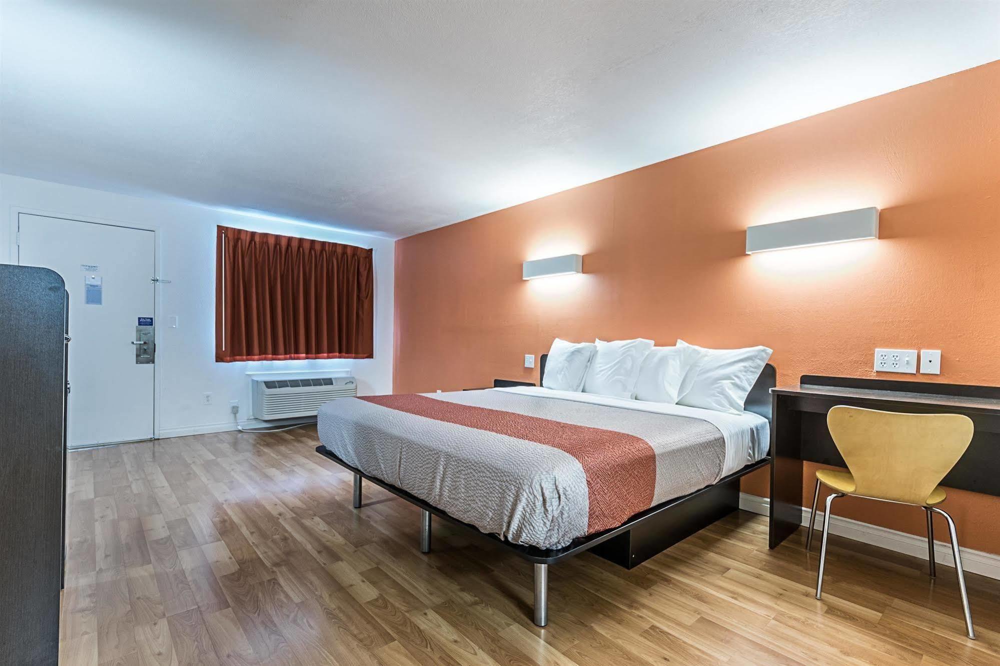 Motel 6 Фърндейл Екстериор снимка